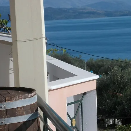 Appartement Sarakinos *